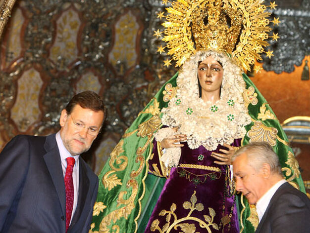 Mariano Rajoy visita la bas&iacute;lica de la Macarena