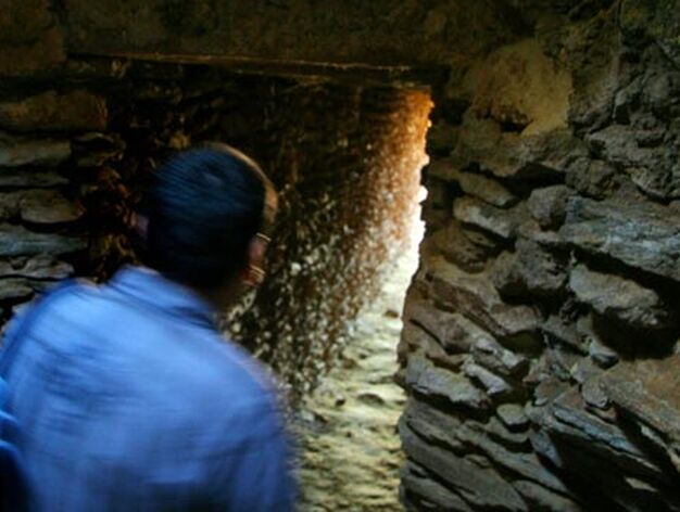 El Dolmen del Vaquero -recientemente restaurado- forma parte de la necr&oacute;polis megal&iacute;tica de Gandul.

Foto: Bel&eacute;n Vargas