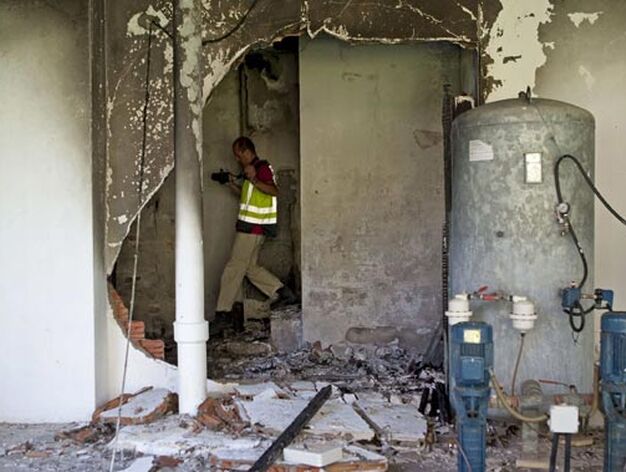 Situaci&oacute;n del cuarto de contadores tras la explosi&oacute;n de gas

Foto: EFE