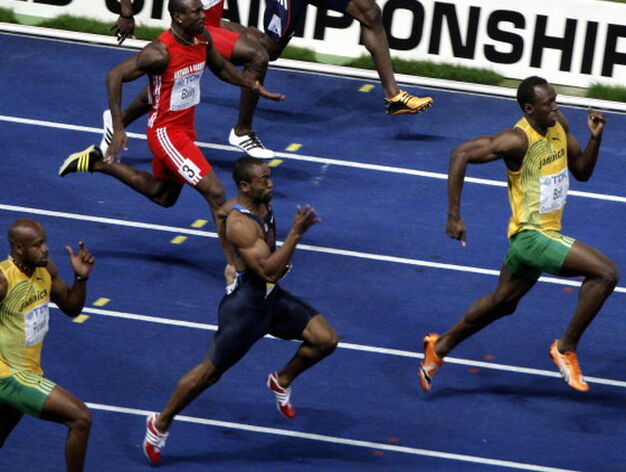 Bolt se ha problamaco campe&oacute;n mundial de 100 metros en 9.58 segundos frente al estadounidense Tyson Gay, que bati&oacute; el r&eacute;cord de Estados Unidos con 9.71 segundos.

Foto: EFE