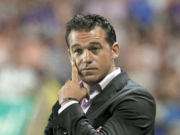 El entrenador del Levante, con cara de circunstancias.

Foto: AFP / Reuters / EFE