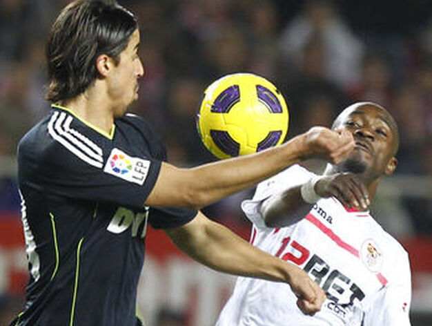 El Sevilla pierde 0-1 con el Real Madrid en la ida de las semifinales de la Copa del Rey. / AFP