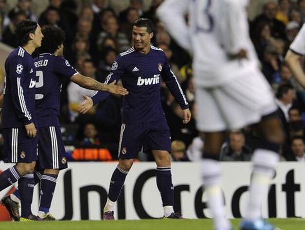 El Real Madrid vence al Tottenham y se cita con el Bar&ccedil;a en semifinales de la Liga de Campeones.

Foto: EFE/Reuters/AFP Photo