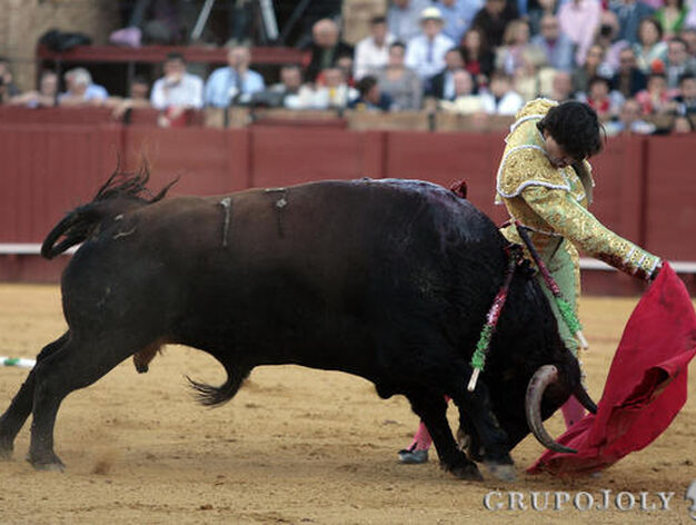 Curro D&iacute;az con el quinto toro.

Foto: Juan Carlos Munoz