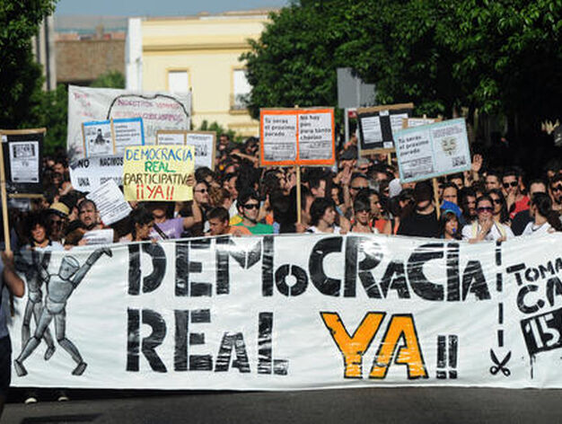 Manifestaci&oacute;n en C&oacute;rdoba convocada por la plataforma 'Democracia real ya'.

Foto: Jos&eacute; Mart&iacute;nez