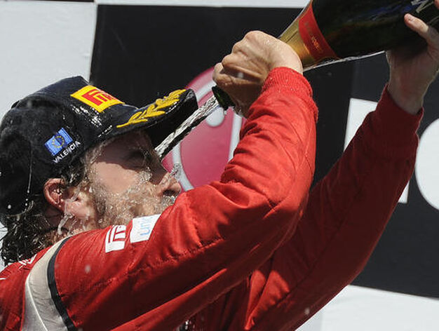 Fernando Alonso, en el podio del Gran Premio de Europa.

Foto: AFP Photo
