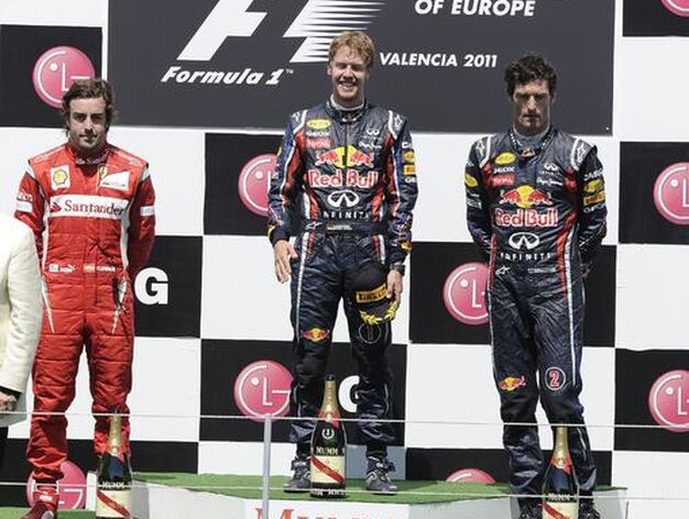 Fernando Alonso, Sebastian Vettel y Mark Webber, en el podio del Gran Premio de Europa.

Foto: AFP Photo