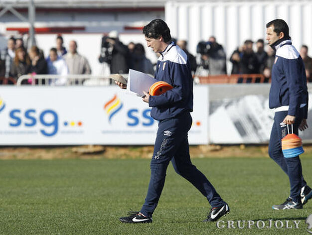 Unai Emery, dirigiendo por primera vez al Sevilla FC.

Foto: Antonio Pizarro