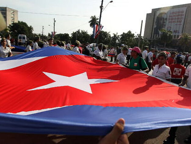 Manifestaci&oacute;n del Primero de Mayo en Cuba.

Foto: EFE