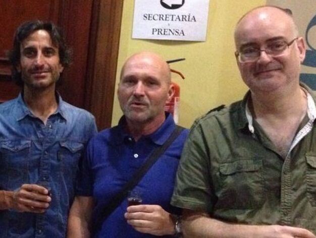 Los profesores de la Universidad de C&aacute;diz, Pepe Jurado, Javier de Cos y Fernando Dur&aacute;n.

Foto: Ignacio Casas de Ciria