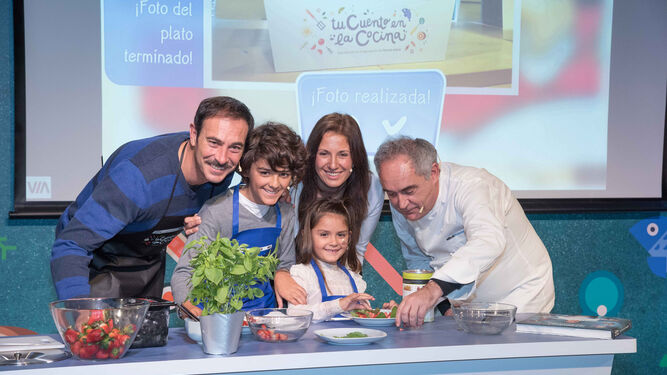 El chef Ferran Adrià en la presentación de la aplicación 'Tu cuento en la cocina'.