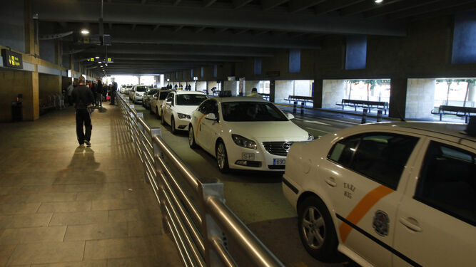 Taxis en el aeropuerto de San Pablo.