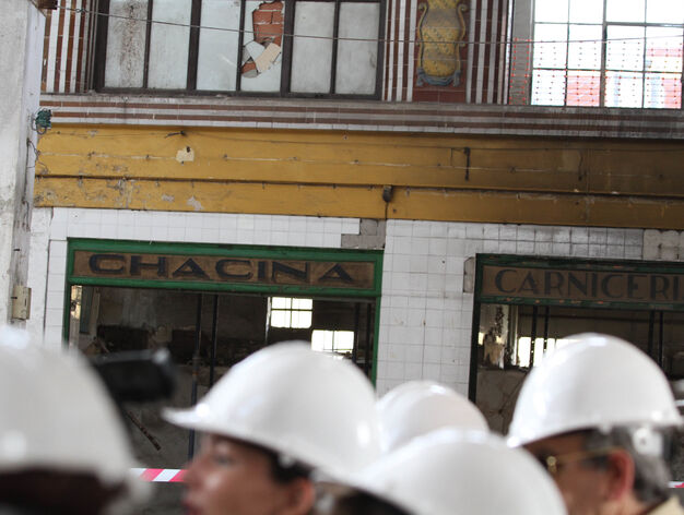 La visita del alcalde a las obras del Mercado Puerta de la Carne, en im&aacute;genes