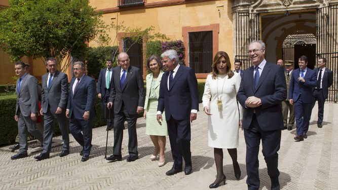 Antonio Sanz, Juan Espadas, Juan Ignacio Zoido, don Juan Carlos, doña Sofía, Felipe González, Susana Díaz y Juan Pablo Durán Sánchez.
