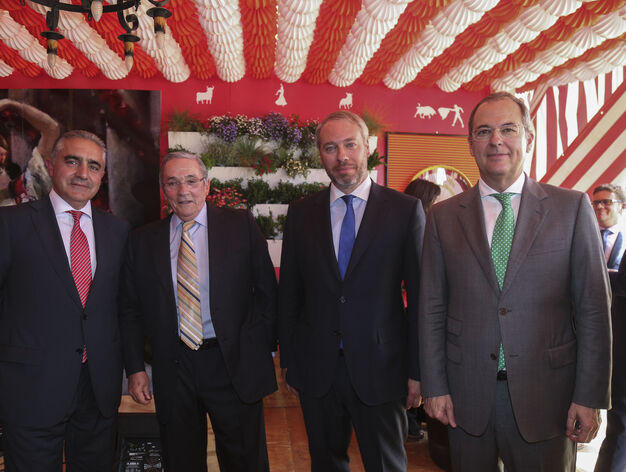 Luis Mar&iacute;n, Francisco Fern&aacute;ndez, Rafael Mu&ntilde;oz y Jos&eacute; Manuel Hevia.