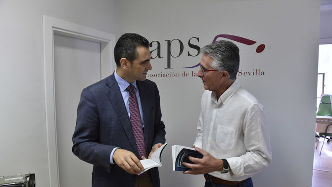 José Castro, de la Fundación Persán, y Rafael Rodríguez, presidente de la APS.
