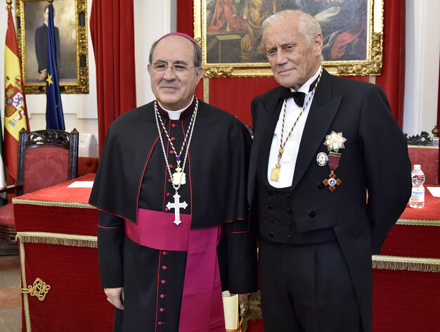 El arzobispo de Sevilla ingresa en la Real Academia de Medicina