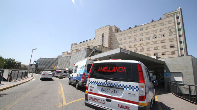 El Hospital de Valme, donde se produjo el accidente el 20 de agosto de 2017 que provocó la muerte de Rocío Cortés.