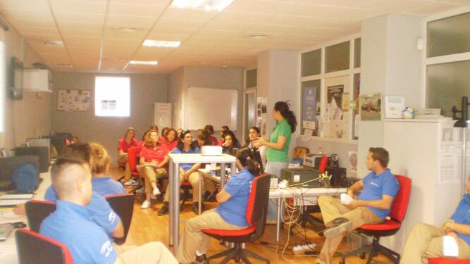 Una clase, en 2014, de un taller de empleo de la Mancomunidad de Fomento y Desarrollo del Aljarafe, en Gelves.