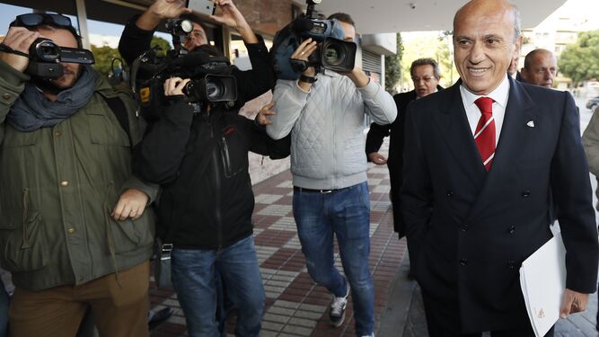 El ex presidente del Sevilla, el abogado José María del Nido, también está siendo investigado por la Fiscalía.