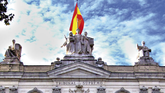 Entrada principal del edificio del Tribunal Supremo, ubicado en Madrid.