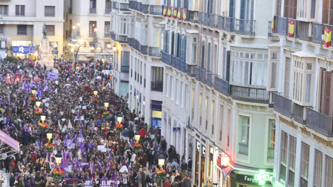 La marcha de Málaga, a su paso por la calle Larios.