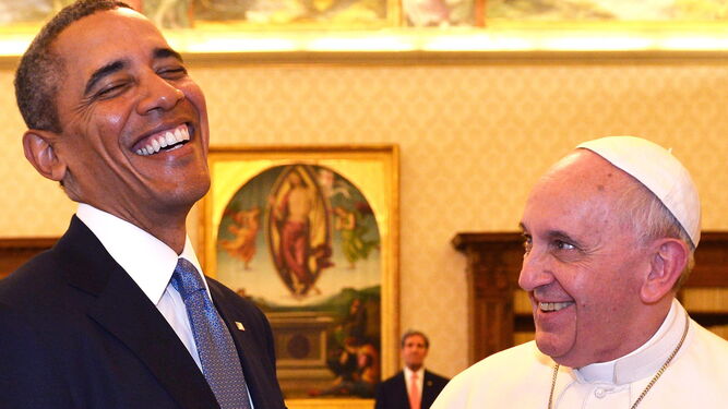 Obama, presidente de EEUU, se ríe con Bergoglio en marzo de 2014.