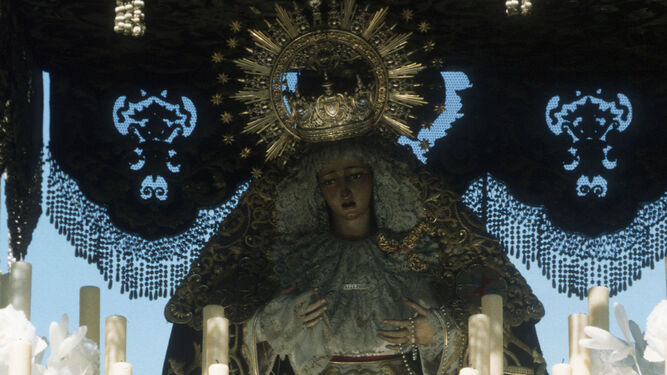 La Coronación de la Virgen estrechó la colaboración con la casa Emaús.