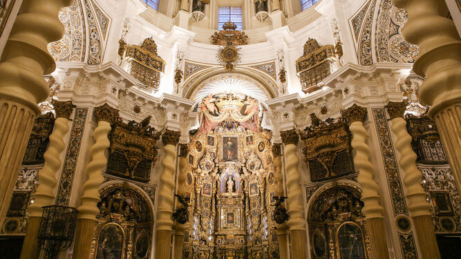 Interior de la iglesia de San Luis de los Franceses, en Sevilla.