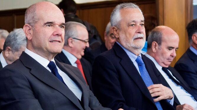 Manuel Chaves y Antonio Griñán, durante la sesión de este lunes del juicio de los ERE.