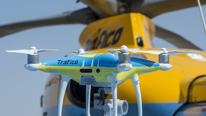 Comienzan a funcionar los drones de la DGT para vigilar el tráfico