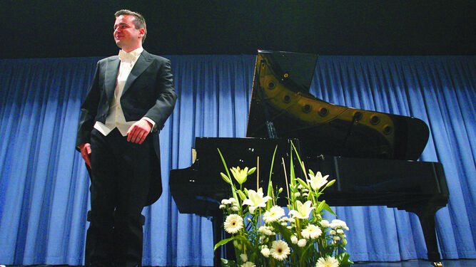 El pedagogo y concertista Tommaso Cogato es el director del concurso.