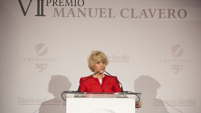 La entrega del VIl Premio Manuel Clavero a Soledad Becerril, en im&aacute;genes