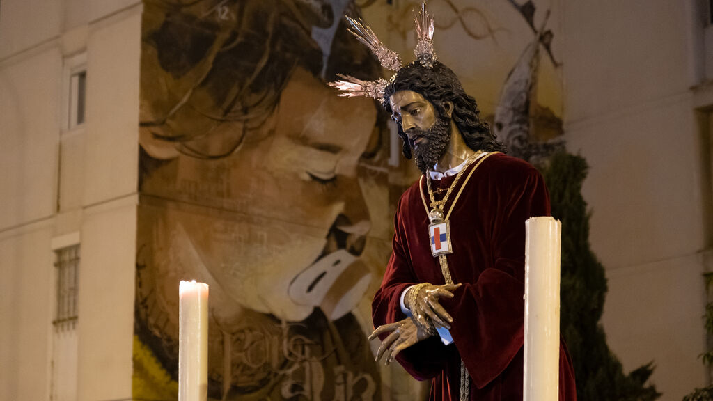 En im&aacute;genes, el v&iacute;a crucis del Cautivo de San Pablo