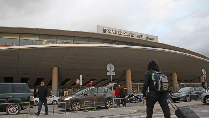El acceso principal a la estación de Santa Justa dispondrá de una gran plaza pública.