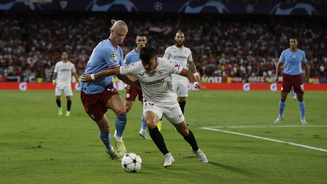 Imagen de un encuentro entre Sevilla y Manchester City de 2022.
