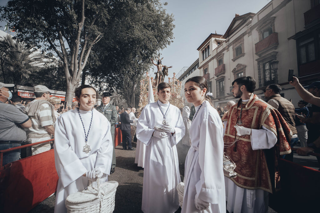 Las im&aacute;genes de la Hermandad del Resucitado en la Semana Santa de Sevilla 2023