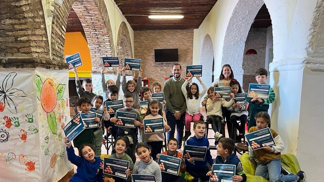 Niños de todas las edades han participado en los talleres de conciliación en Semana Santa del Ayuntamiento de Trigueros.