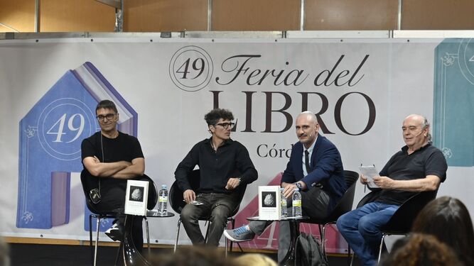 Presentación de 'Poetas en la Espiral. La Generación del 2000' en la Feria de Libro de Córdoba.