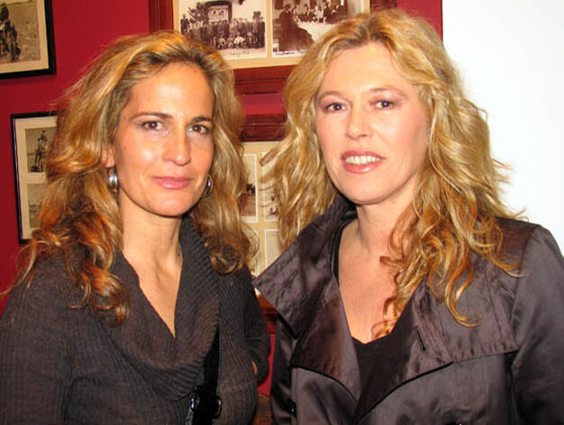 Blanca Parejo y Lola Gonz&aacute;lez, del grupo Las Seventies.

Foto: Victoria Ram&iacute;rez