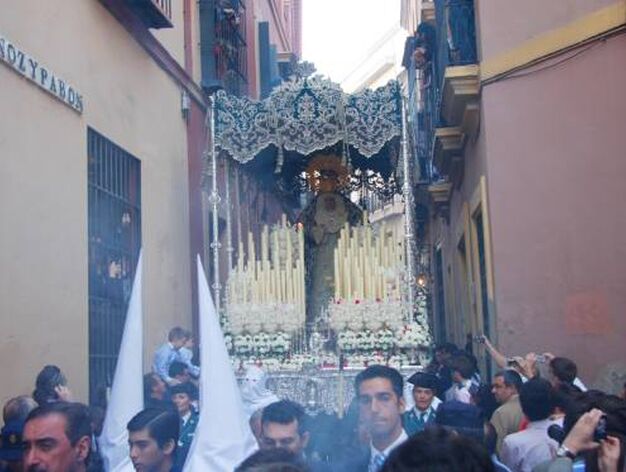 La Virgen de la Candelaria a su paso por Mu&ntilde;oz y Pab&oacute;n.

Foto: Victoria Hidalgo