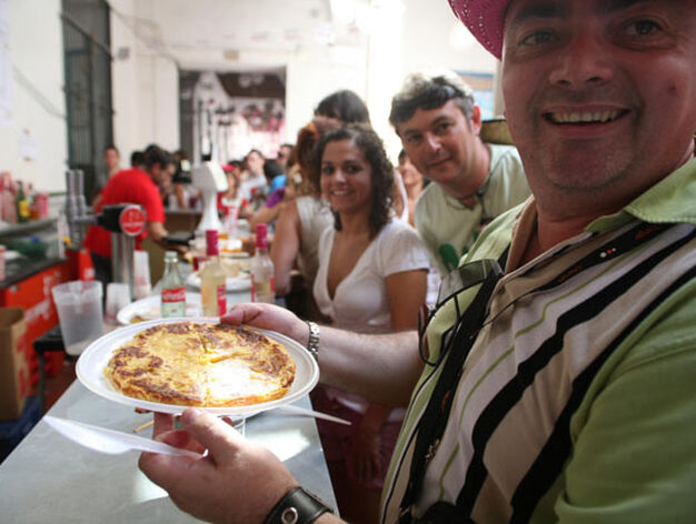 La Tortilla de patata sigue siendo la reina de la gastronom&iacute;a en Feria.
FOTO: Punto Press