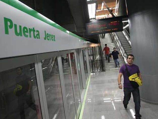 Zona de espera de trenes de la estaci&oacute;n.

Foto: Juan Carlos Mu&ntilde;oz