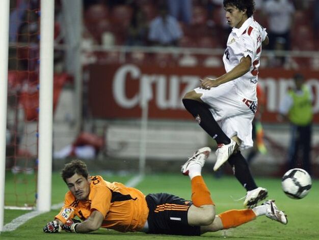 Las intervenciones de Casillas salvaron a su equipo en multitud de ocasiones.

Foto: M. Gomez/ A. Pizarro