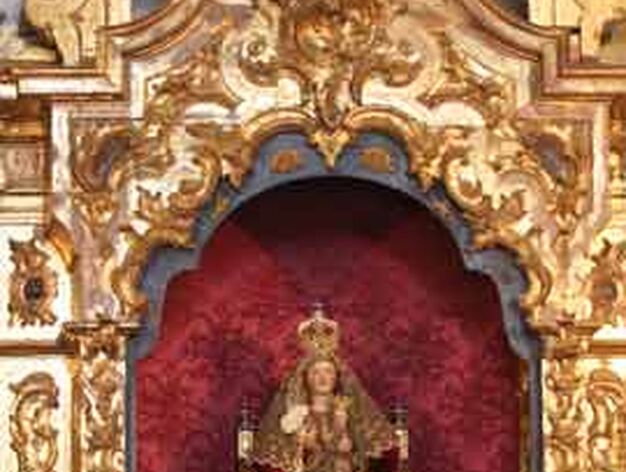La Virgen del Valme luci&oacute; plet&oacute;rica ante sus fieles
