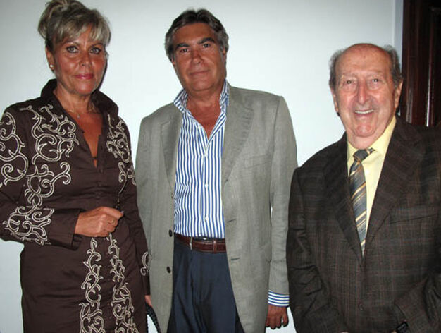 Bel&eacute;n Renque, Manuel Guisado y Tom&aacute;s Garc&iacute;a Arjona.

Foto: Victoria Ram&iacute;rez