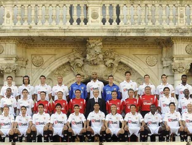 Foto Oficial del Sevilla FC 2009/2010.

Foto: Antonio Pizarro