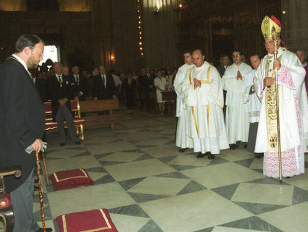 Procesi&oacute;n de la Virgen de los Reyes de 1999, primera con S&aacute;nchez Monteseir&iacute;n como alcalde.