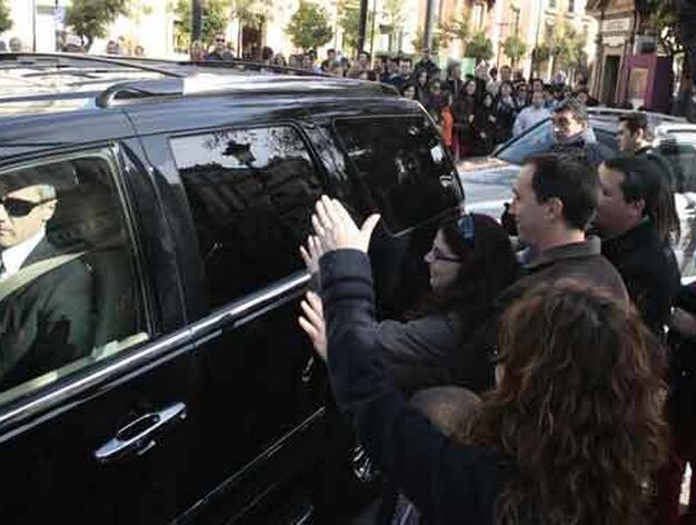 Tom Cruise a su llegada a Sevilla en un Lexus GX10.

Foto: Manuel G&oacute;mez/Juan Carlos Mu&ntilde;oz