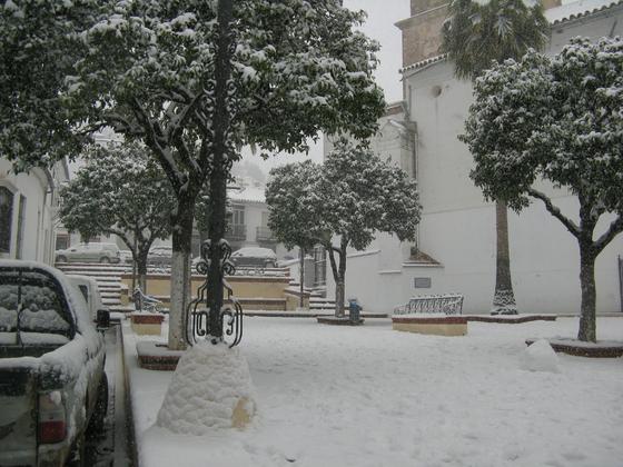 Constantina cubierta de nieve./ Jose Antonio Silva
